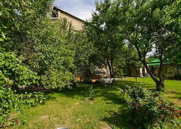 Guest House On Maksimova 9