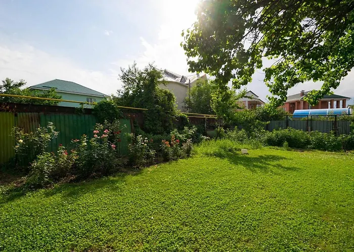 Guest House On Maksimova 9